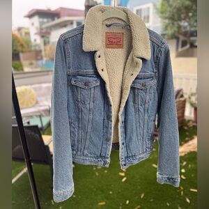 Levi's vintage inspired Sherpa trucker medium blue wash Denim Jacket